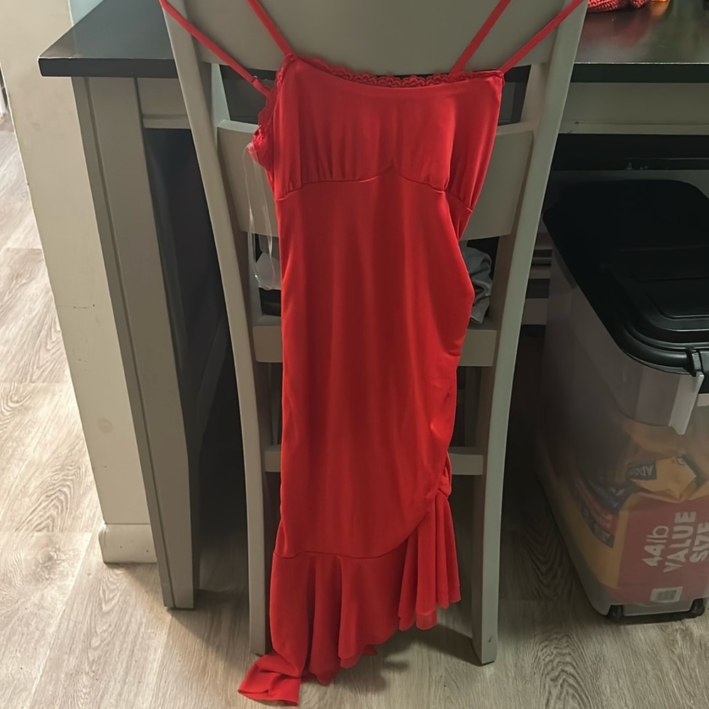 Red scrunchie dress